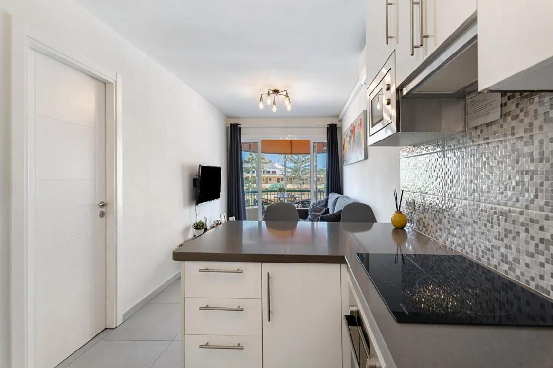 Apartamento De Lujo En Torre Del Sol, Playa De Las Americas Arona  Buitenkant foto